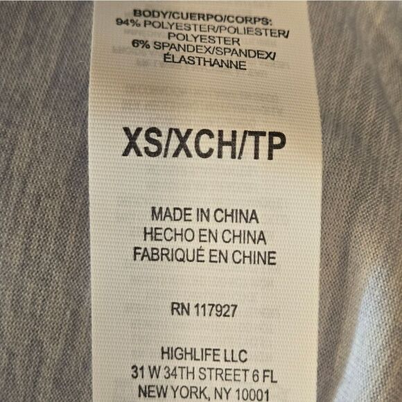 GAIAM Yoga Ruched Cut out Top XSMALL NWT - Picture 10 of 10